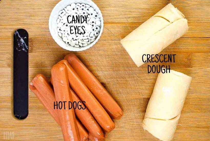 ingredients needed to make mummy dogs in the air fryer.